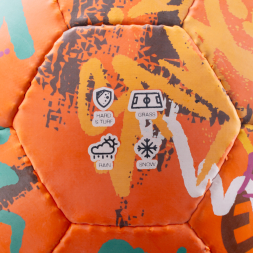 Мяч футб. TORRES Winter Street, F023285, р.5, 32 пан, рез, 4 подкл. слоя, руч. сшив,оранж-мультик.