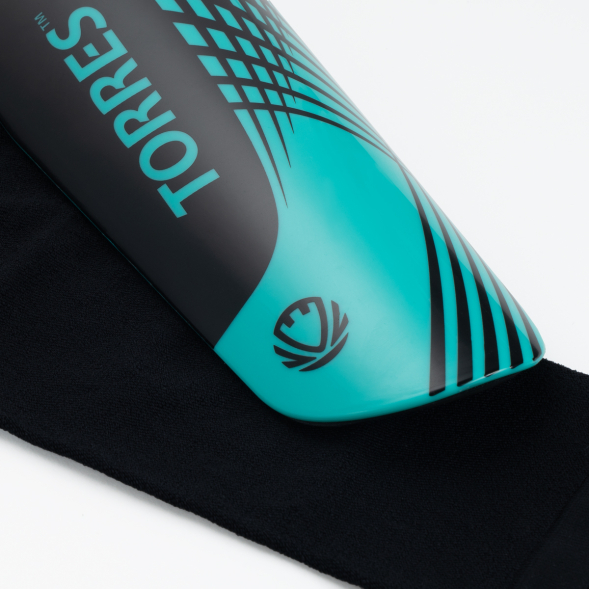 Щитки футбольные TORRES Pro FS2308L